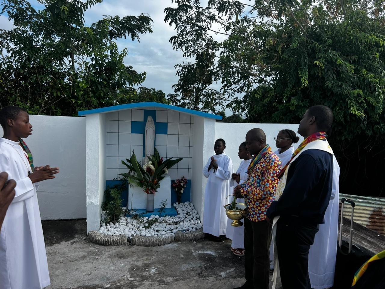 Lire la suite à propos de l’article Inauguration et bénédiction de la chapelle du collège et des nouveaux bâtiments